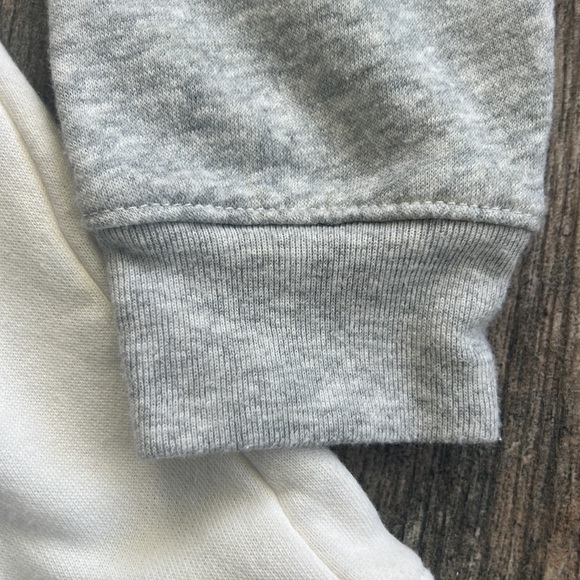 Athletics work Disney sweatshirt - Picture 4 of 11